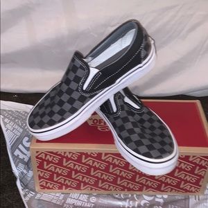 WOMENS CHECKERED VANS!